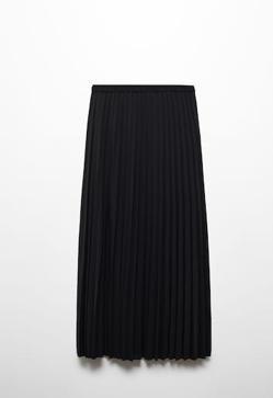 Imagen secundaria 2 - La chaqueta de Zara, los zapatos de Mustang y la falda de Mango.