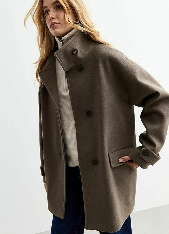 Imagen - Abrigo de cuello alto de corte midi de New Look.