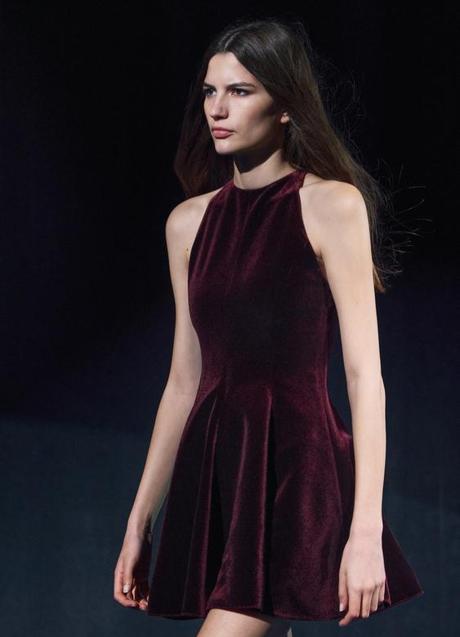 Imagen - Vestido de terciopelo de Zara (39,99 euros)