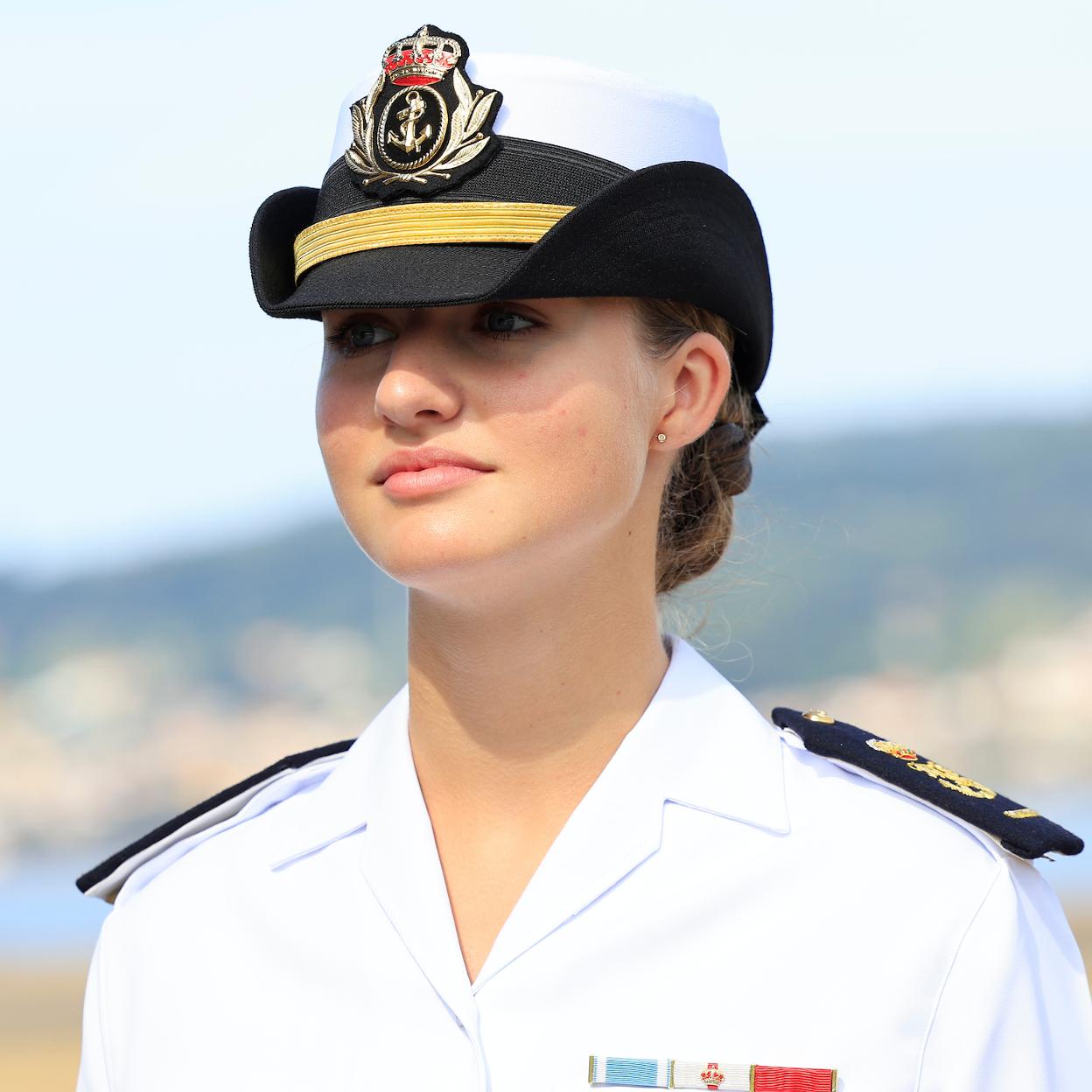 La princesa Leonor embarcará el próximo 11 de enero en el buque escuela Juan Sebastián Elcano, como parte de su formación en la Armada. 