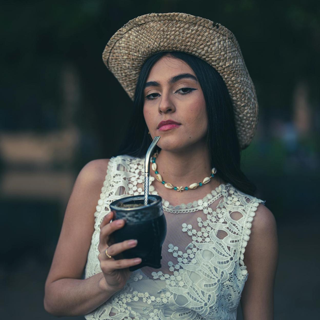 El mate tiene acción estimulante. 