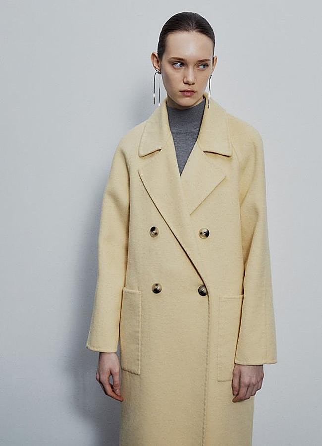 Imagen - Abrigo de lana amarillo mantequilla