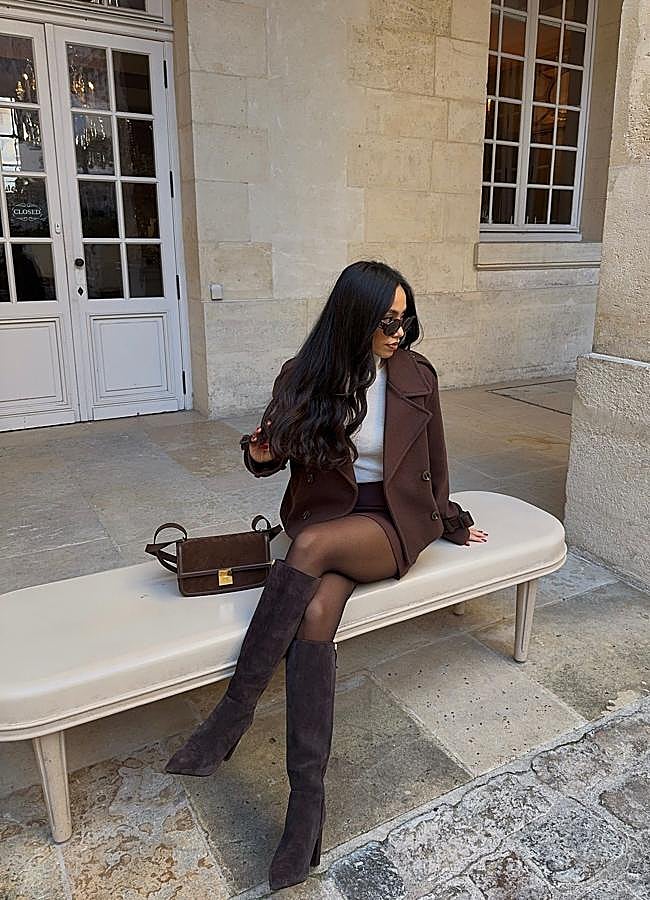 Imagen - Influencer con la tendencia de las botas de ante/@ooliviamiller