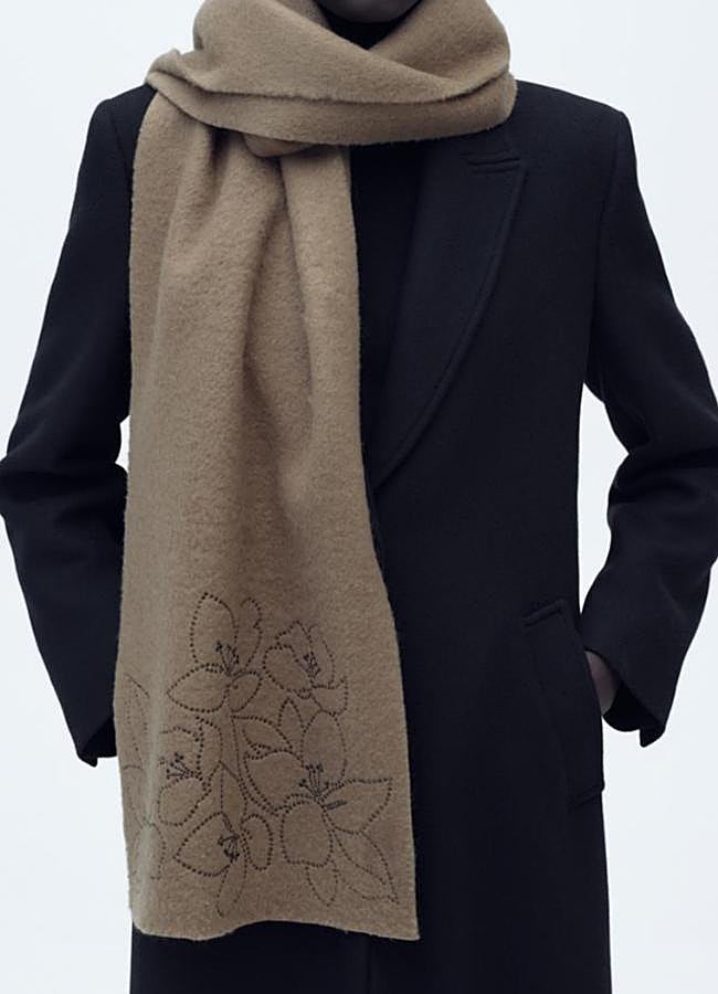 Imagen - Bufandas tendencia para el invierno (ZARA)