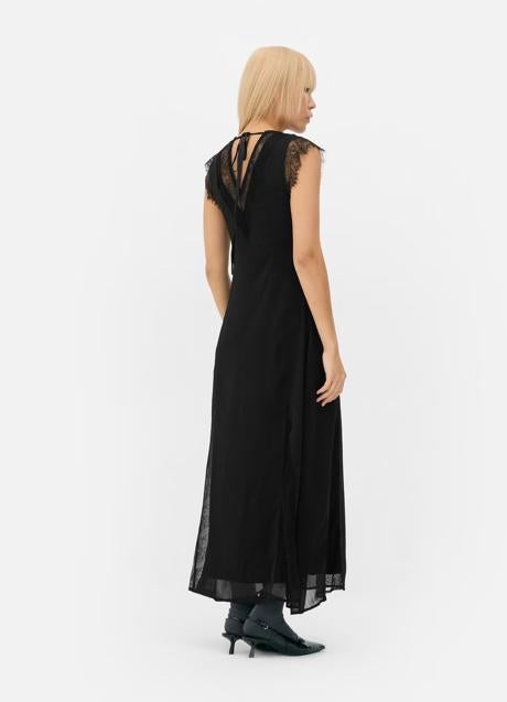 Imagen - Vestido negro de encaje de Primark (32 euros)