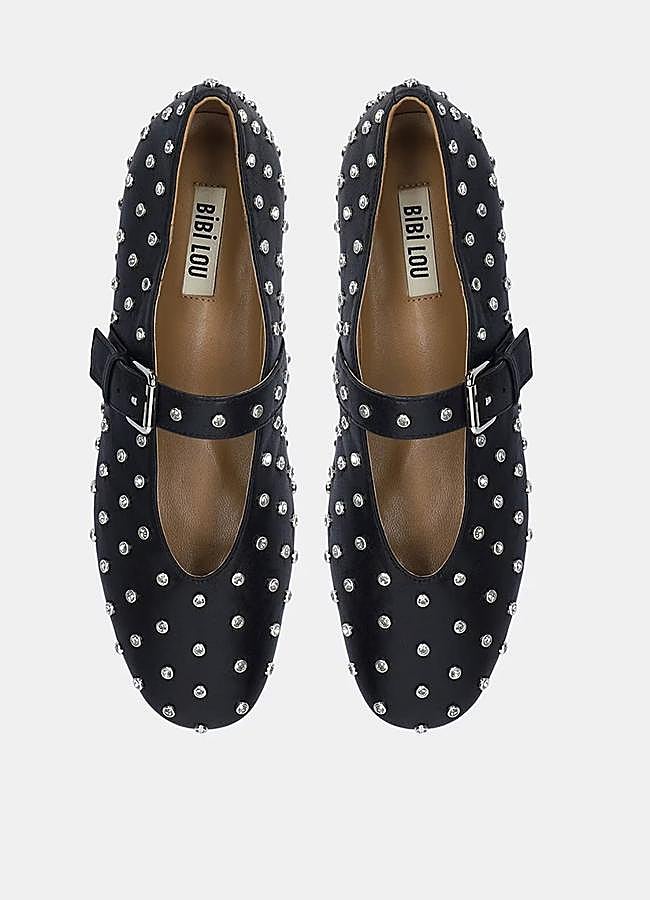 Imagen - Merceditas negras con tachuelas de Bibi Lou, 180 euros.