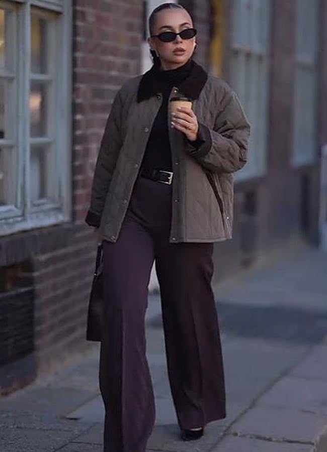 Imagen - Look de abrigo Barbour con pantalones de traje y jersey de cuello alto/@anna.wein