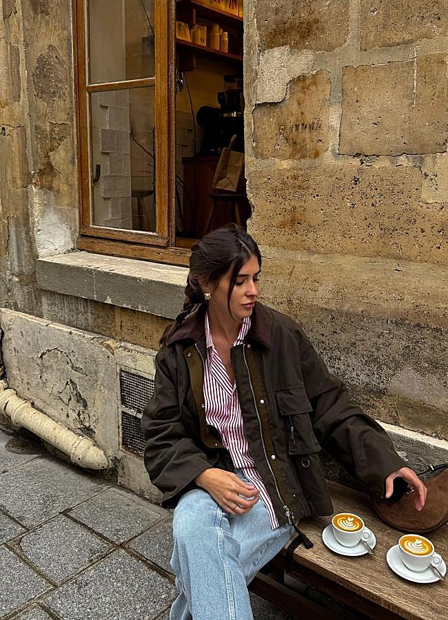 Imagen - Look de abrigo Barbour con camisa de rayas/@meryturiel