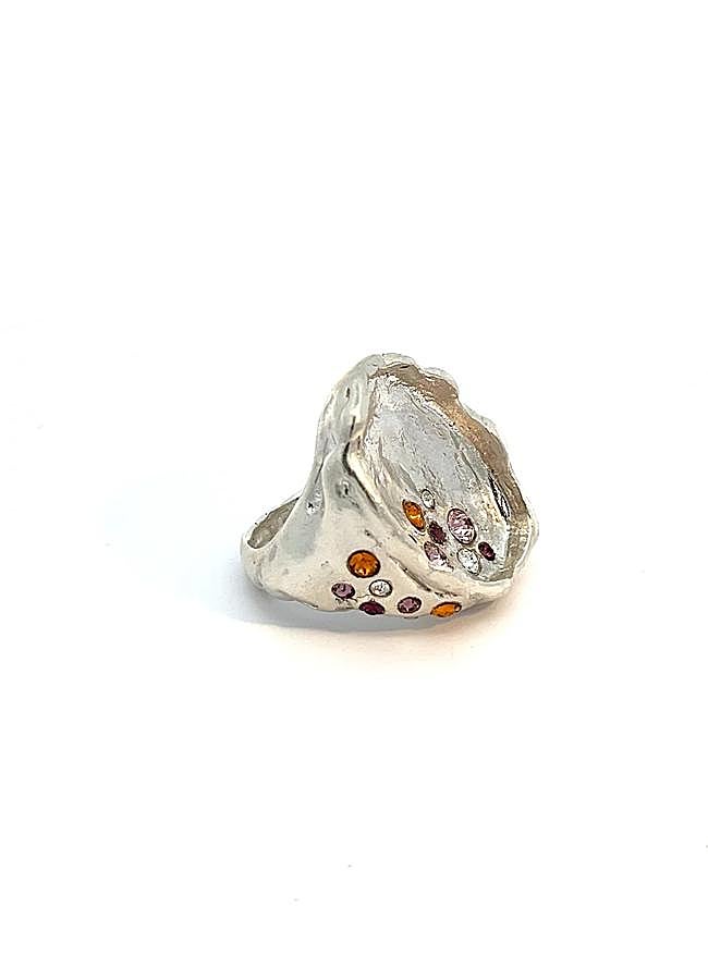 Imagen - Anillo Starry Ciro de Melt Coma (250 euros).