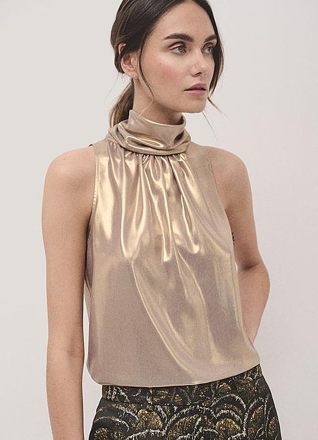 Imagen - Top halter metalizado en tono dorado