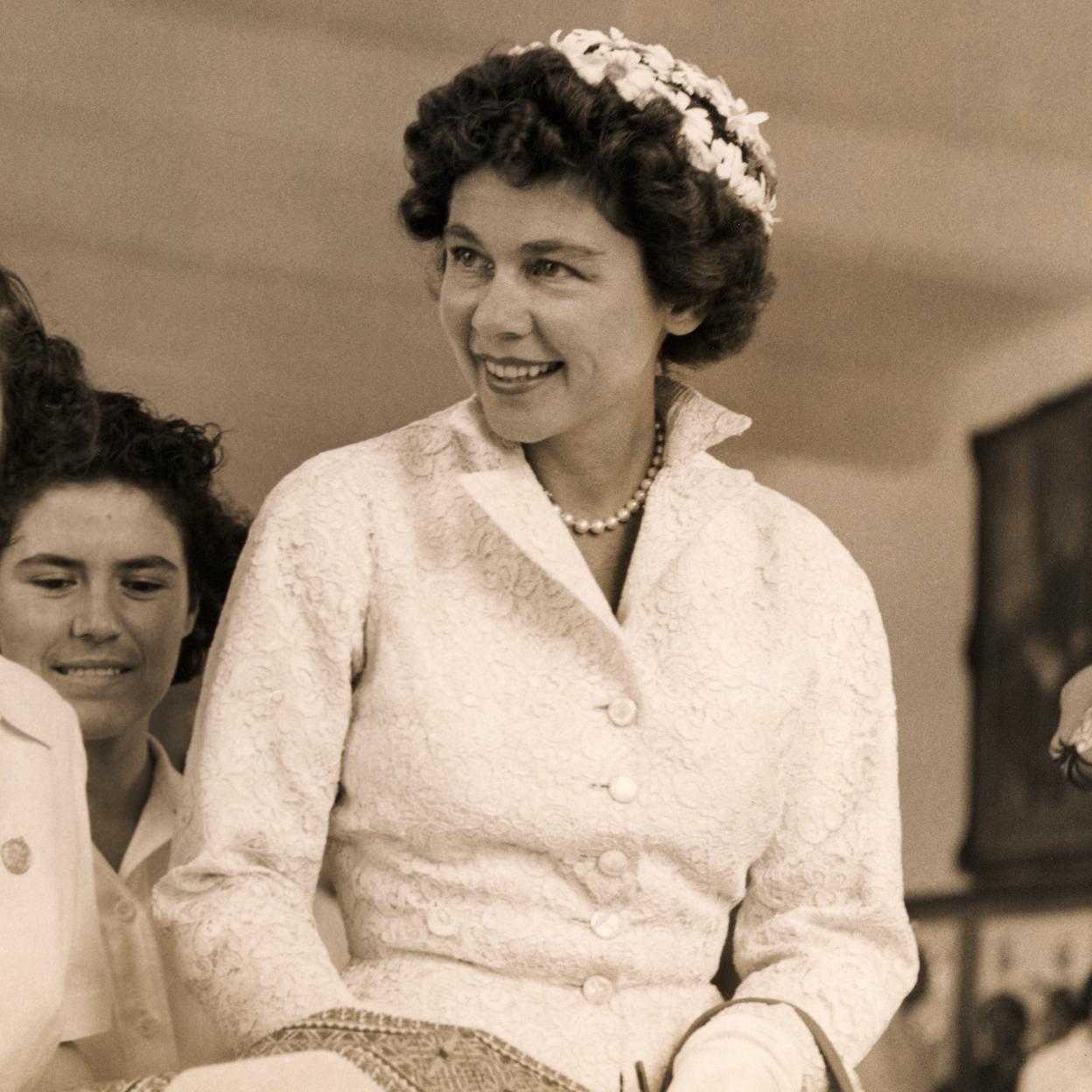 Federica de Grecia, madre de la reina Sofía, ejerció de madrina en el bautizo cde Ernesto de Hannover. 