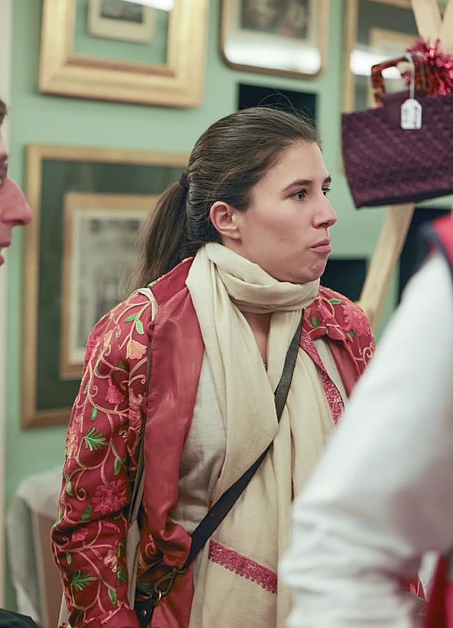 Imagen - Teresa Urquijo con chaqueta de flores bordadas. Foto: Gtres.