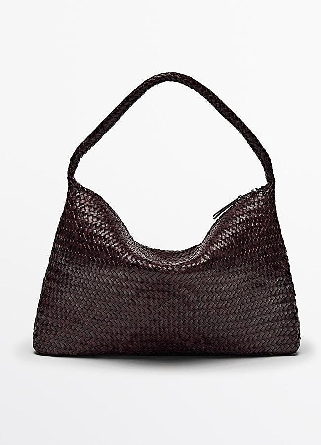 Imagen - Bolso trenzado de piel de Massimo Dutti.