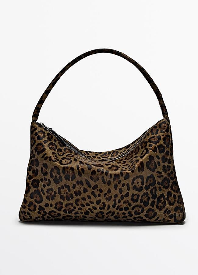 Imagen - Bolso de hombro con estampado de leopardo de Massimo Dutti. 
