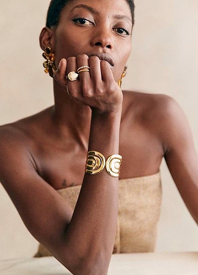 Imagen - Pulsera rígida tipo brazalete dorada