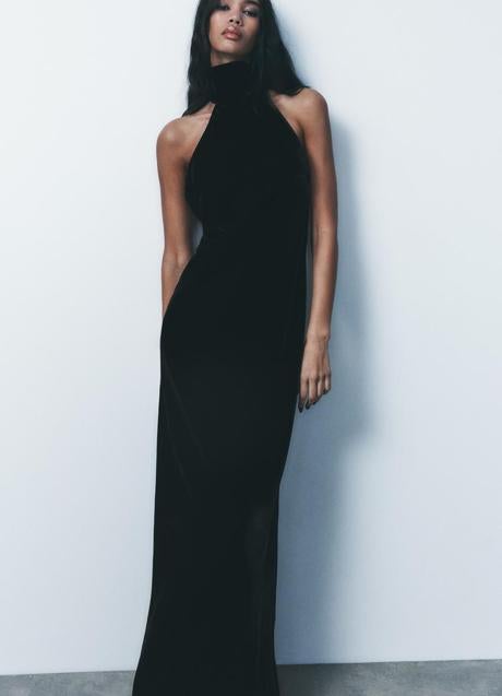 Imagen - Vestido negro de Zara (39,99 euros)