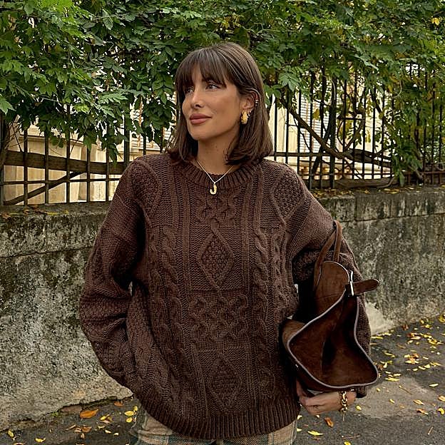 ​Jerséis de cuello redondo ponibles y elegantes que gustan a pijas, clásicas y modernas