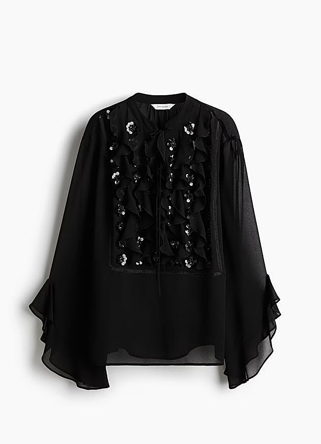 Imagen - Blusa negra con abalorios de H&M, 49,99 euros.