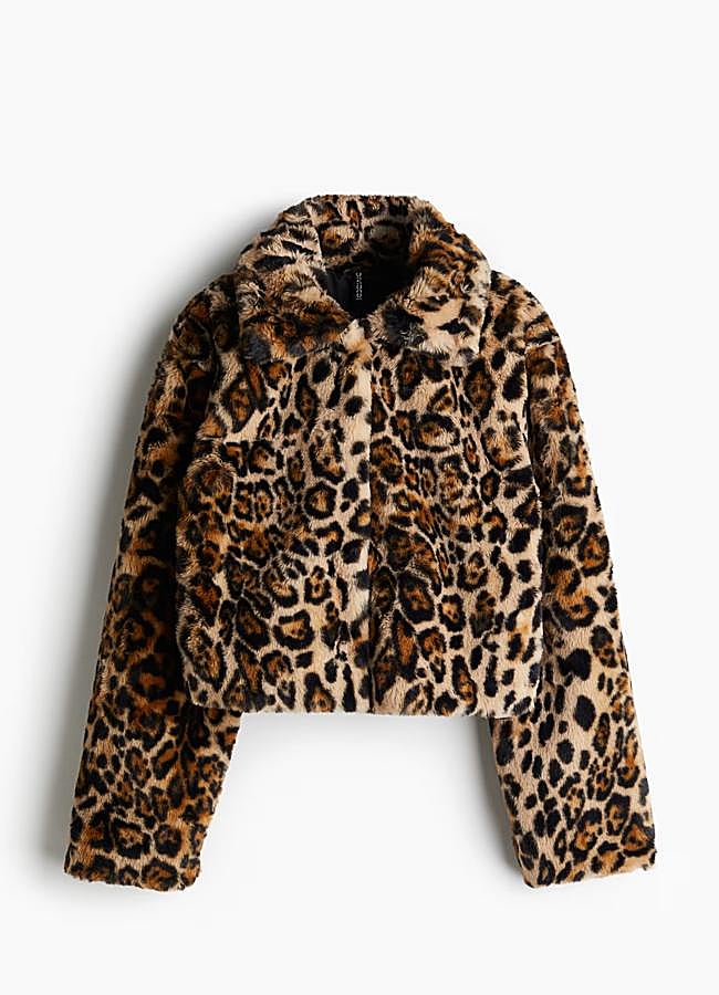 Imagen - Abrigo corto de H&M, 39,99 euros.