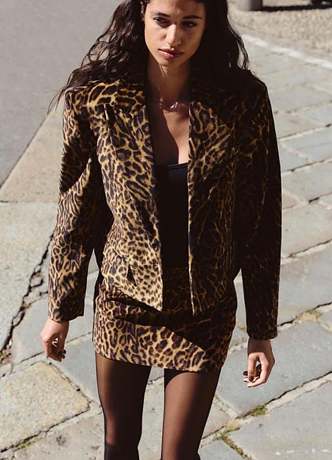 Imagen - Conjunto de chaqueta y falda de Zara (ZARA)