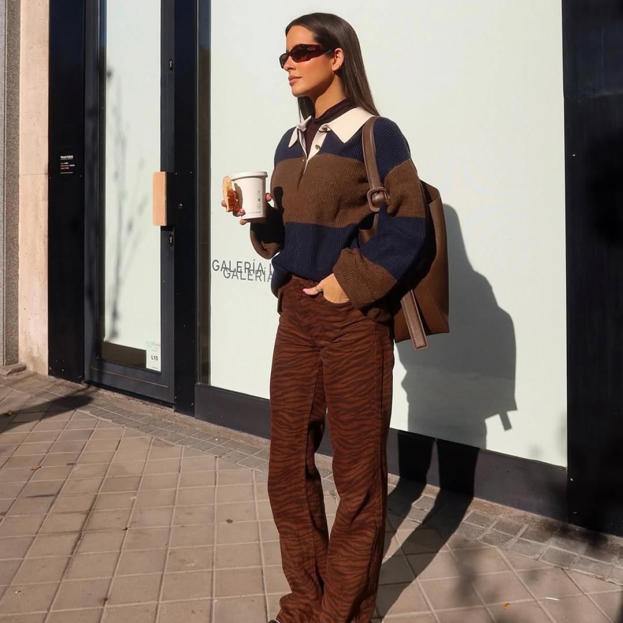 María Fernández-Rubíes con los pantalones de Mango.