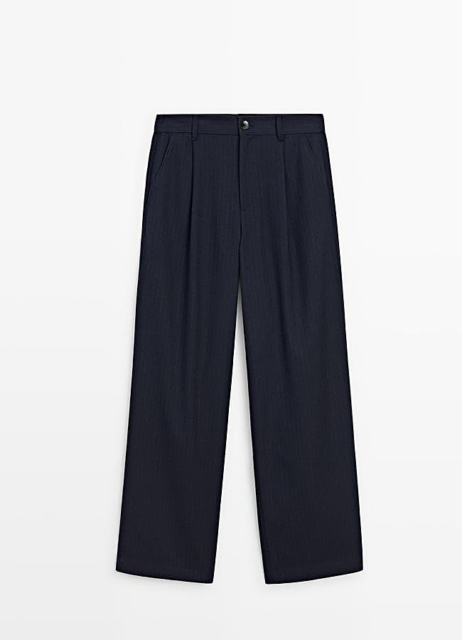 Imagen - Pantalón strait fit raya diplomática azul marino de Massimo Dutti (59,95€)