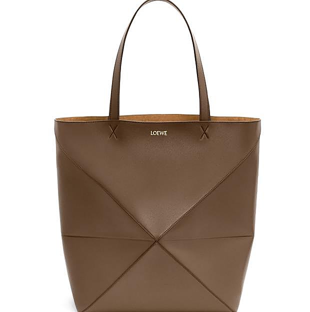 Bolso Puzzle Fold tote XL en piel de ternera (2.000€)