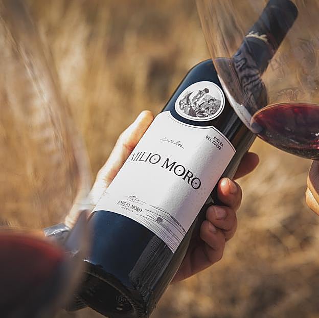 Botella de Emilio Moro, el vino de Ribera de Duero que da nombre a la bodega y buque insignia de la misma.