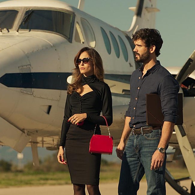 Hiba Abouk da vida a Eva, que lega a Marbella dispuesta a todo para triunfar.