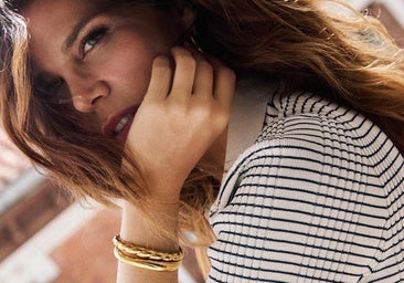 Juana Acosta con las pulseras tendencia de Thomas Sabo.