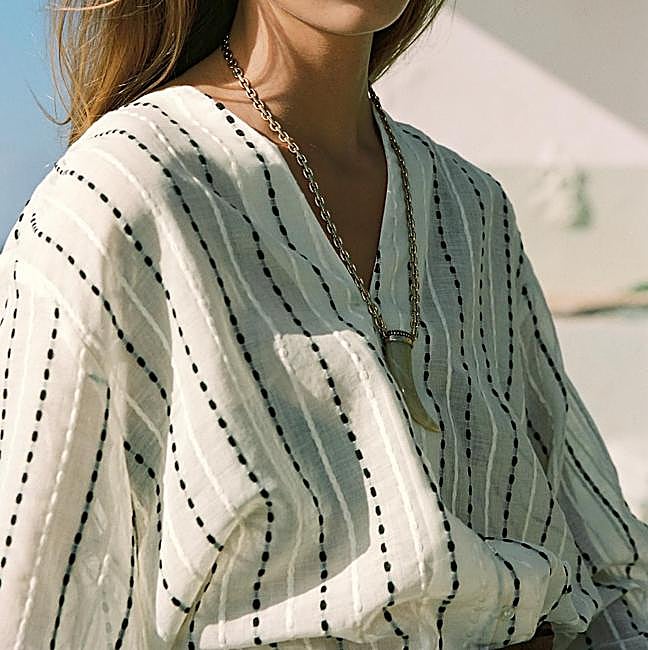 Camisa fluida de rayas bordadas