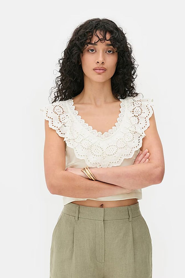 Top blanco bordado Primark.