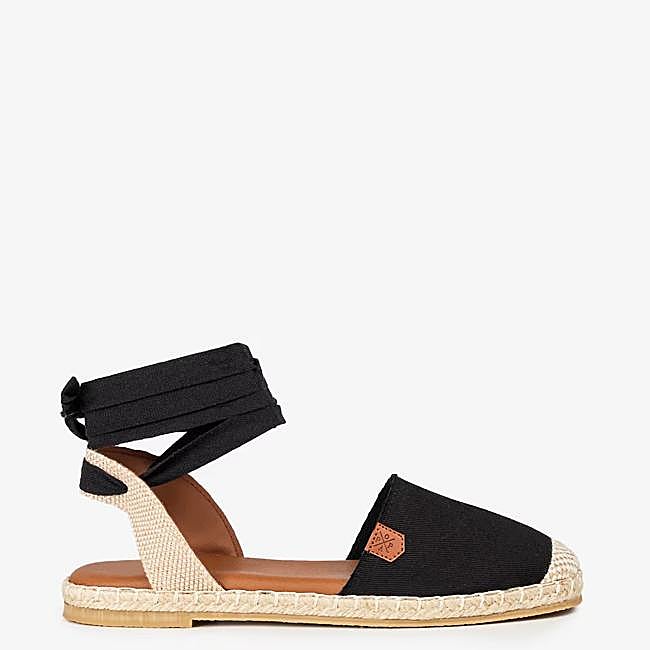 Alpargatas planas pique de Popa, 59,95 euros.