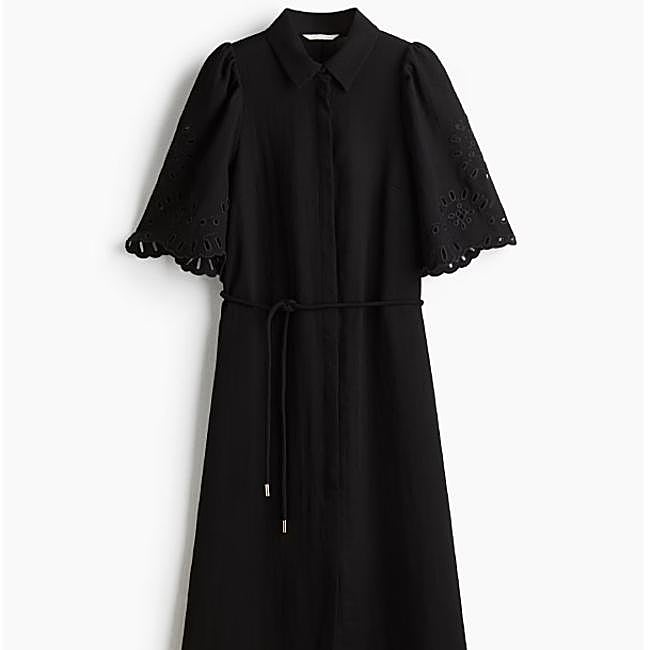 Vestido camisero con bordado inglés (44,99€)