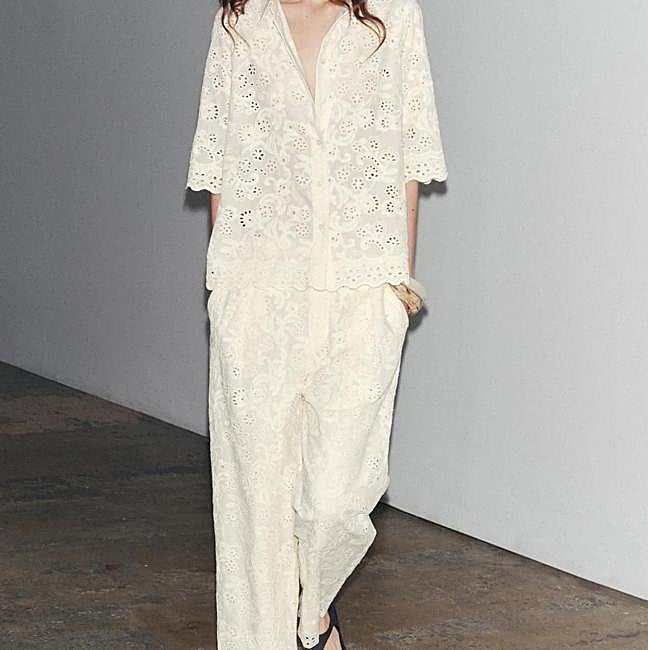 Conjunto bordado blanco