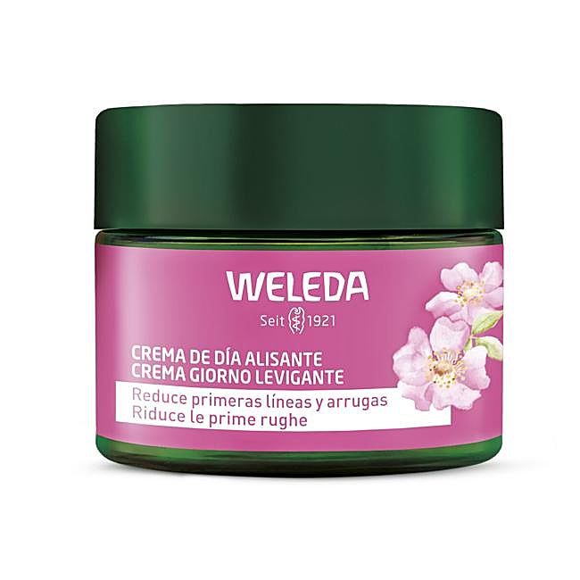 La nueva Crema de Día Alisante antiedad de Weleda con rosa mosqueta, té blanco y olor a rosa damascena. (22,95 euros).