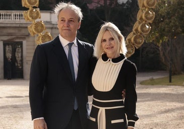 Narcís Rebollo junto a su esposa, Eugenia Martínez de Irujo.