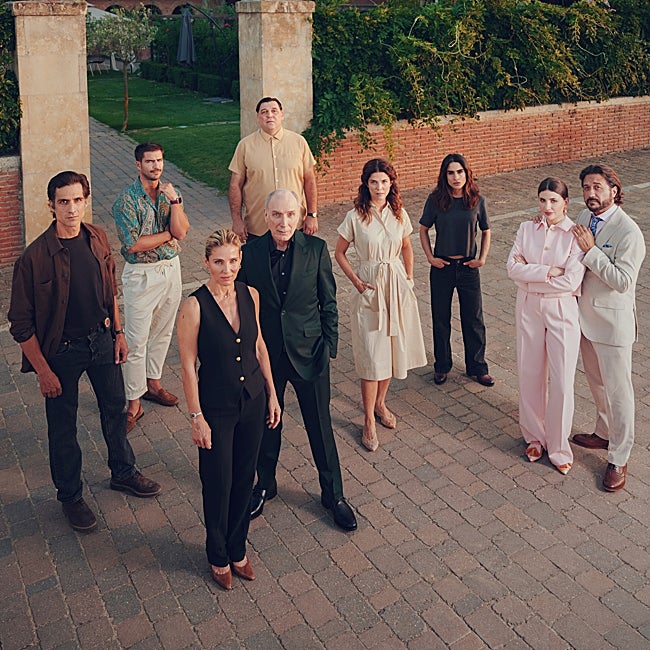 El elenco de la serie Matices, con Miriam Giovanelli como la Sra. Polan.