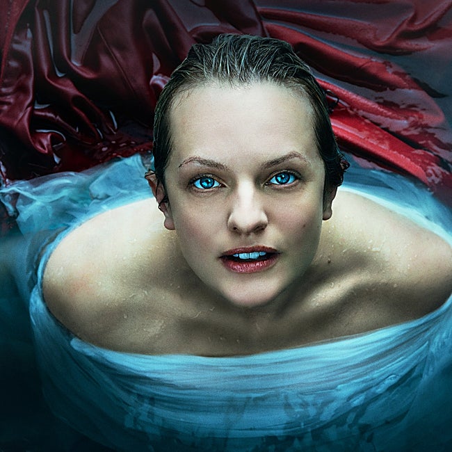 Este año hemos vivido el fin de El cuento de la criada a la espera de su secuela, Los Testamentos.