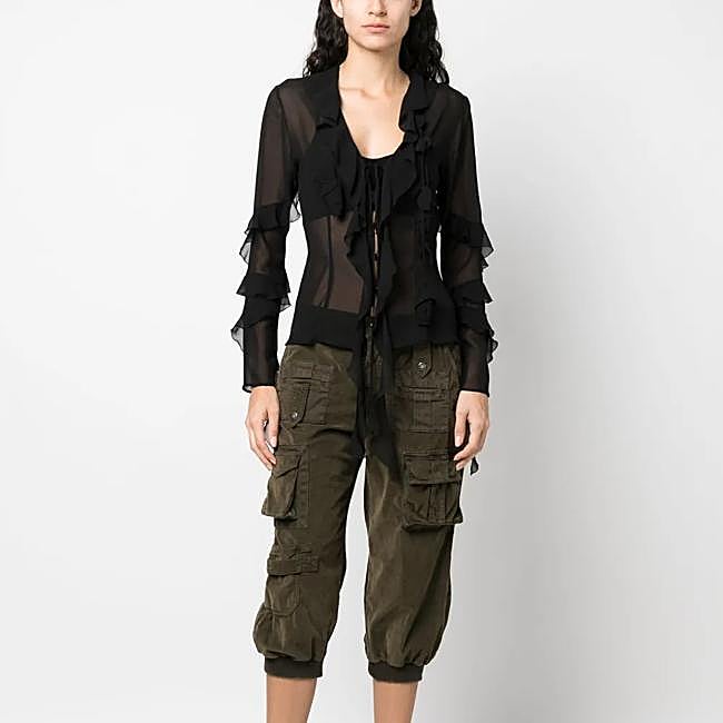 Pantalones cargo de Blue Marine, 417 euros.