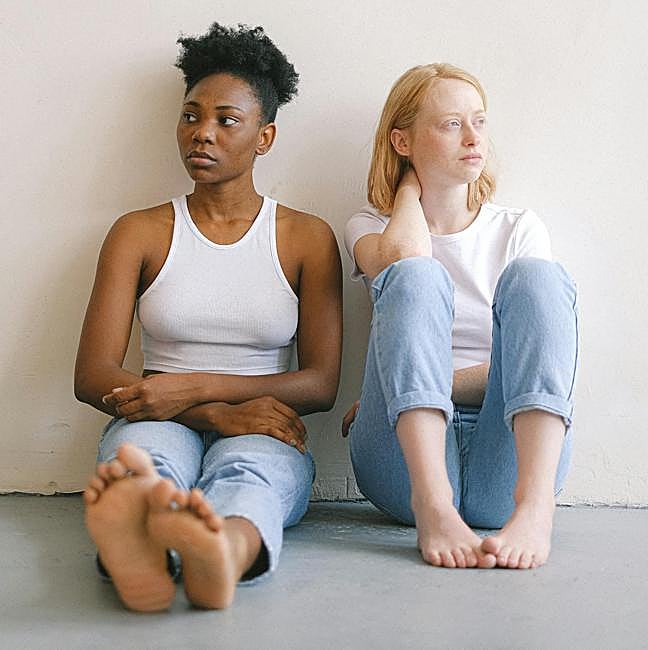 Aunque duela, hay veces que es mejor priorizarte y dejarlo con tu pareja.