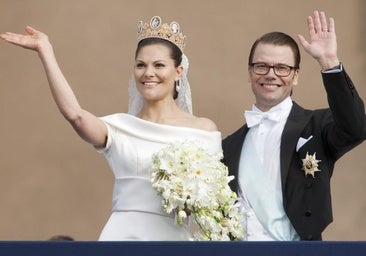 Quince años de la polémica boda de Victoria de Suecia con su entrenador personal: sorpresa, amenazas y boda en la catedral