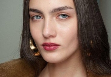 Estos sérums ligeros se absorben rápidamente y son los más recomendados para mujeres +40 años