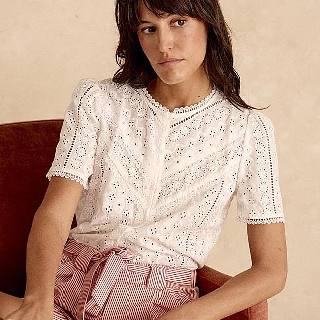 Camisa perforada romántica