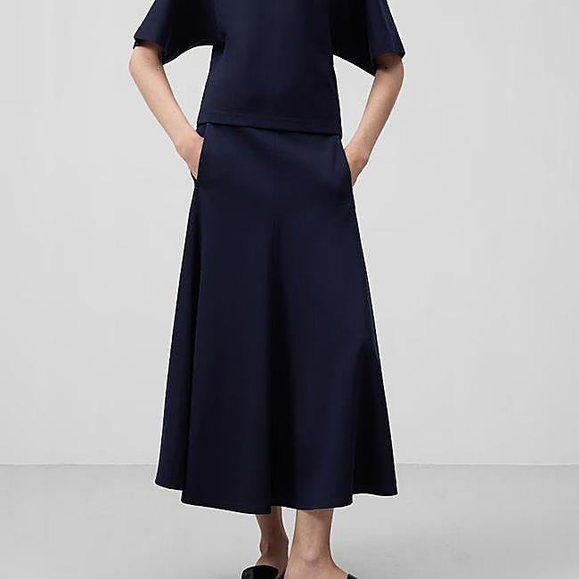 Falda de vuelo acampanada