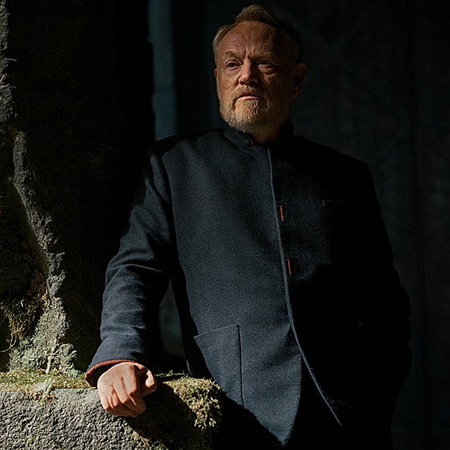 Fundación regresa por todo lo alto con una temporada tres que vuelve a protagonizar Jared Harris.