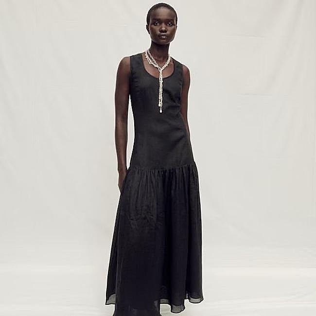 Vestido largo negro con cintura baja