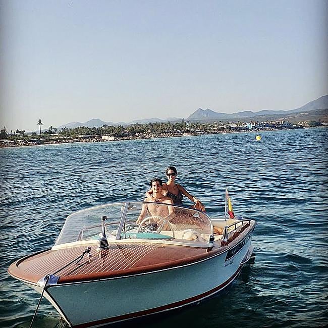 En el estupendo perfil de Instagram de Sofía Palazuelo aún cuelgan pocas fotos, pero todas exudan esa elegancia retro que hoy tanto conquista.