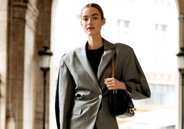 Cómpralas ahora, estrénalas en otoño: las blazers más bonitas de las rebajas para un fondo de armario de sobresaliente