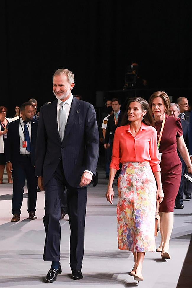 El look de la reina Letizia en Sevilla
